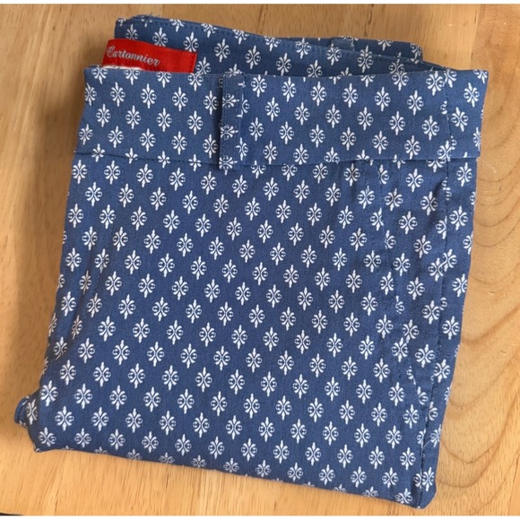 Anthropologie Pants - Anthropologie Cartonnier Blue White Diamond Printed Cropped‎ Pants Size 6